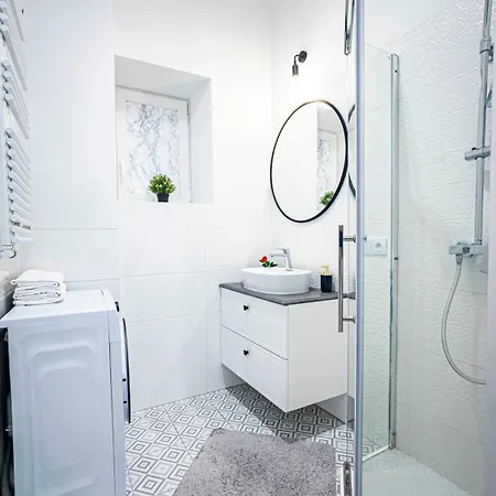 Spacious With 3 Meter Ceilings, Powisle, The Old Town 公寓 华沙
