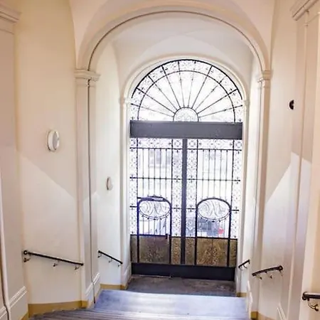 公寓 Spacious With 3 Meter Ceilings, Powisle, The Old Town